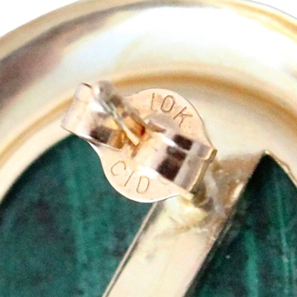 Vintage 10K Gold Malachite Stud Earrings Large Round Cabochon Studs Estate - Picture 5 of 6